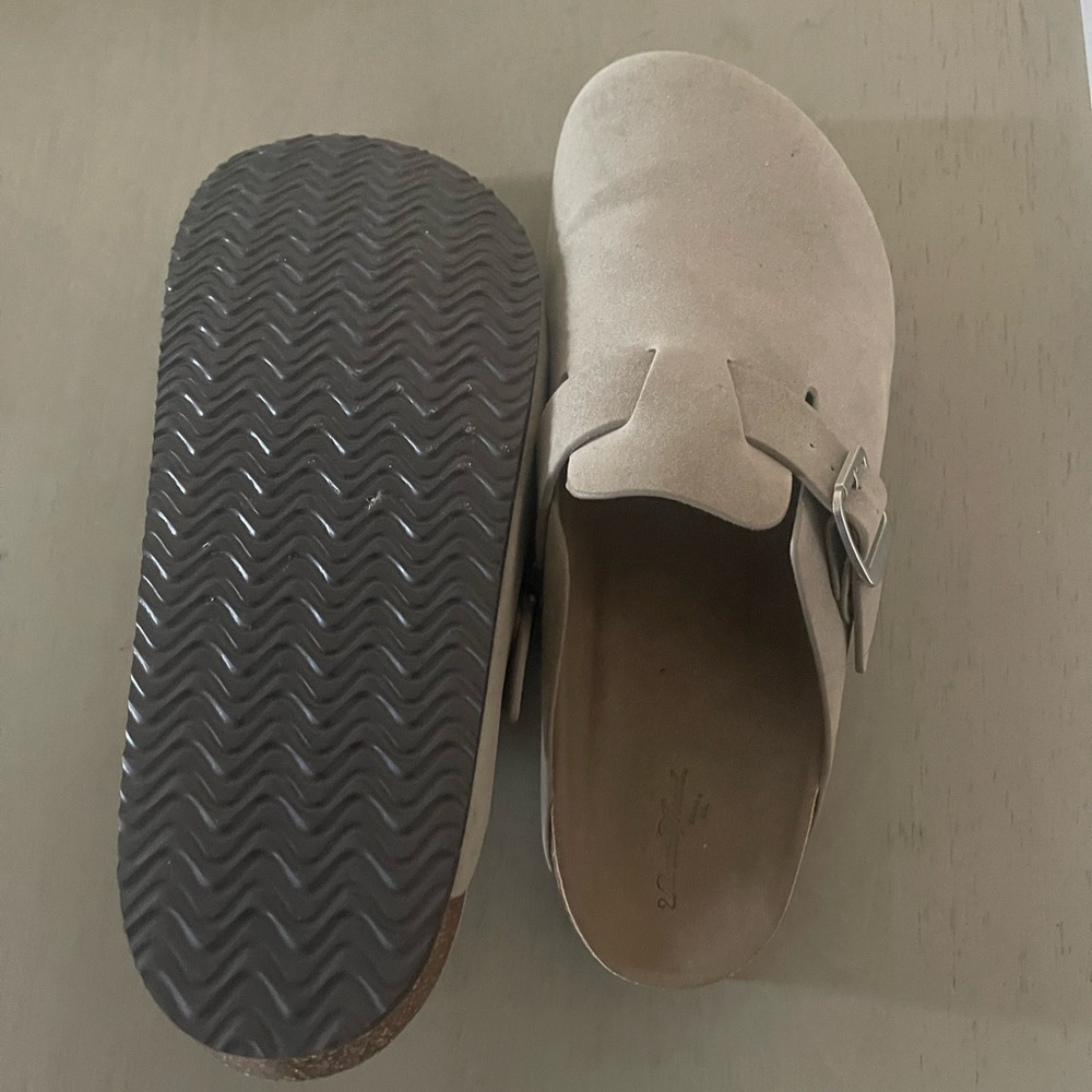 Women clogs - Picture 3 of 8